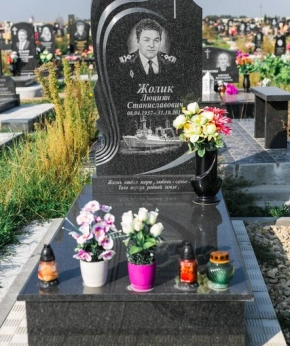 Памятник одиночный 018